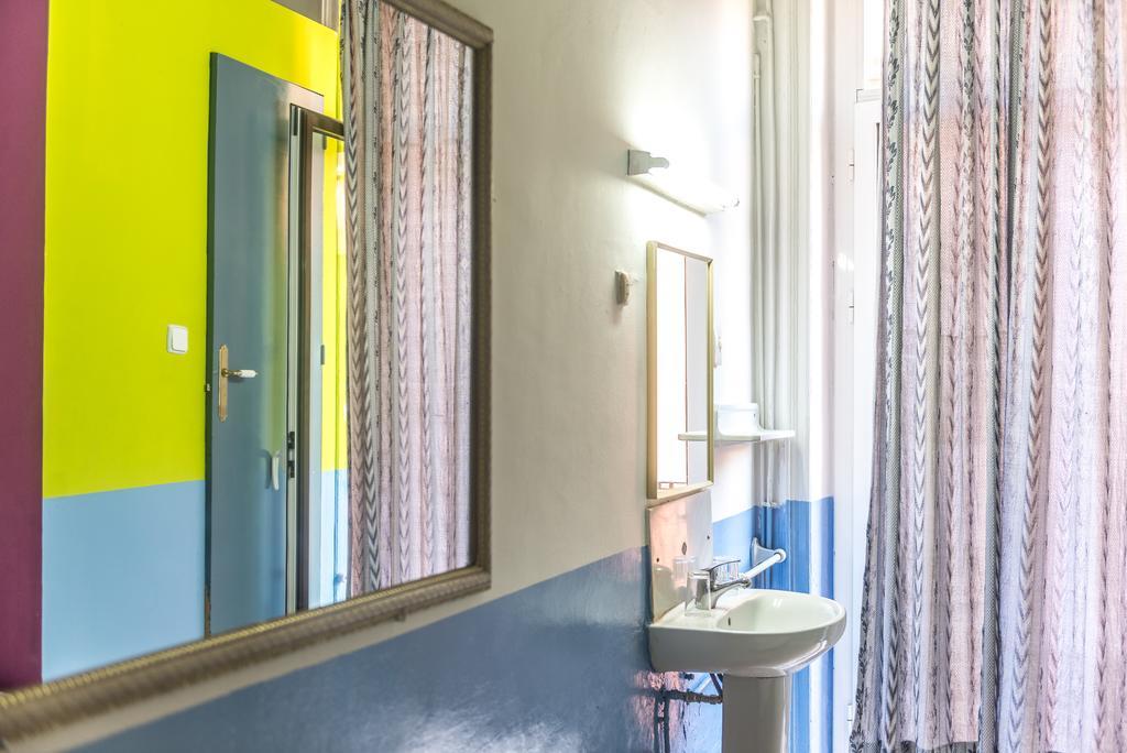 Hostel Turisol Barselona Dış mekan fotoğraf