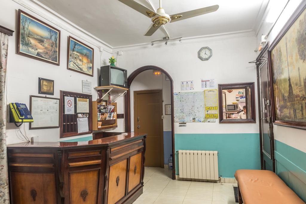 Hostel Turisol Barselona Dış mekan fotoğraf